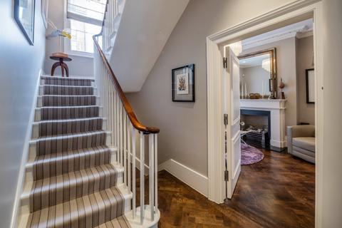 21 Abbey Gardens, London, NW8 9AS