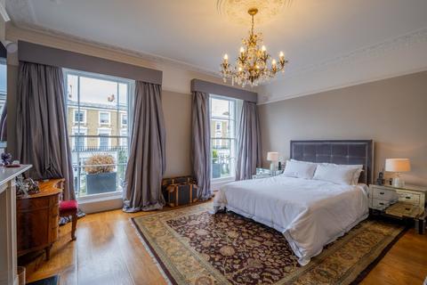 21 Abbey Gardens, London, NW8 9AS