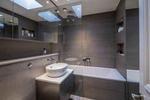 21 Abbey Gardens, London, NW8 9AS
