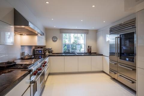 21 Abbey Gardens, London, NW8 9AS