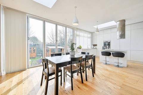 6 bedroom detached house for sale - St Dunstans Avenue, Acton, London, W3