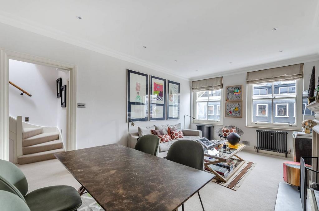 Roland Gardens, South Kensington, London, SW7 3 bed flat £6,500 pcm