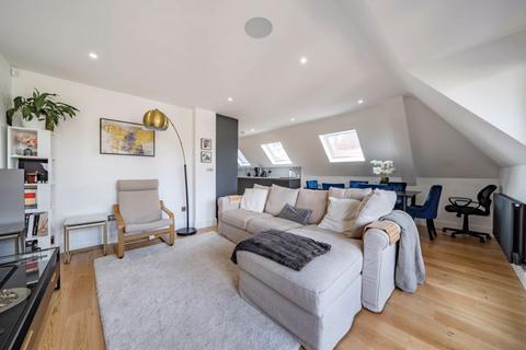 3 bedroom apartment for sale, Oakridge Mansions, 158 Foxley Lane, West Purley