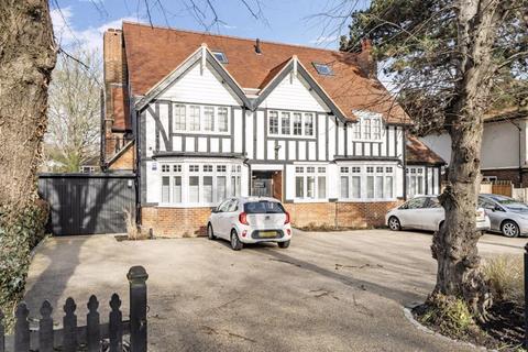 3 bedroom apartment for sale, Oakridge Mansions, 158 Foxley Lane, West Purley
