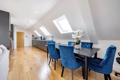 3 bedroom apartment for sale, Oakridge Mansions, 158 Foxley Lane, West Purley