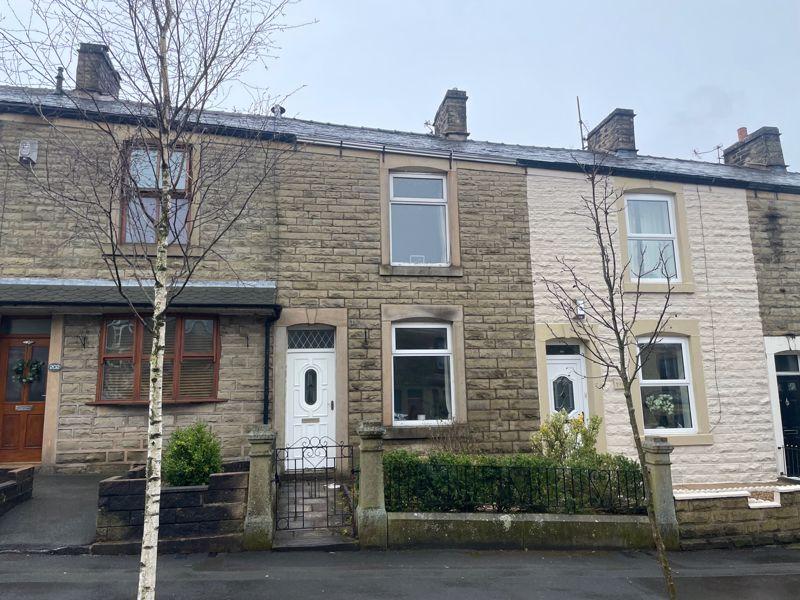 Avenue Parade, Accrington 2 bed property - £89,950