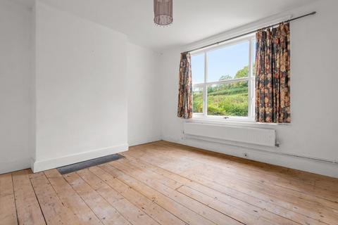 2 bedroom apartment for sale, South Knighton