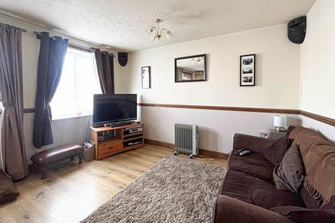 24 Apple Walk, Cannock, WS11 7WQ
