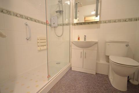 1 bedroom retirement property for sale - No Onward Chain - Headley Road, Grayshott