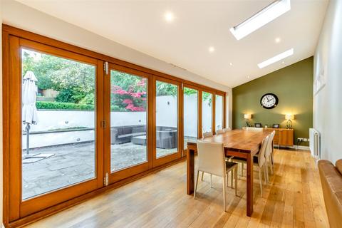 Rustlings Spring Close, Boughton, Northampton, NN2 8SJ