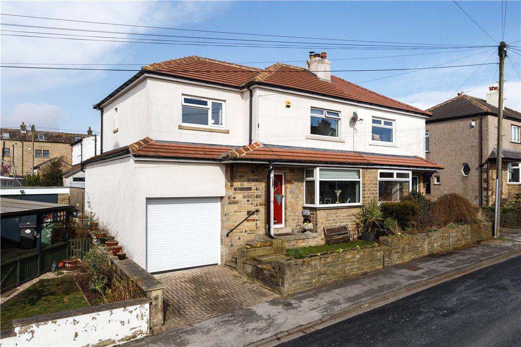 Hawthorn Drive, Yeadon, Leeds, West... 3 bed semidetached house £300,000