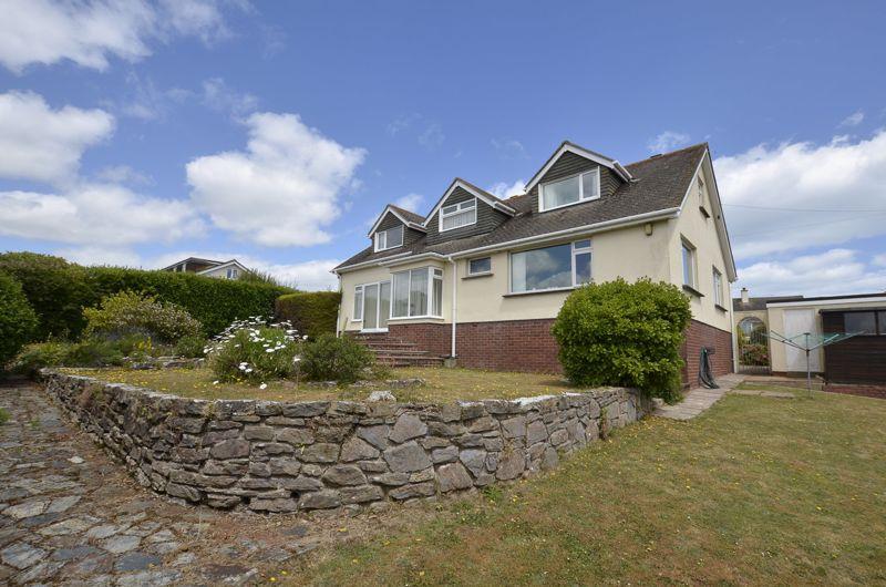 MANOR BEND GALMPTON BRIXHAM 4 bed detached bungalow for sale £650,000