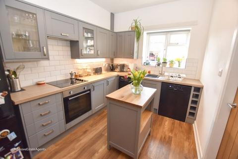 3 bedroom barn conversion to rent - Green Lane, Timperley, Altrincham, WA15