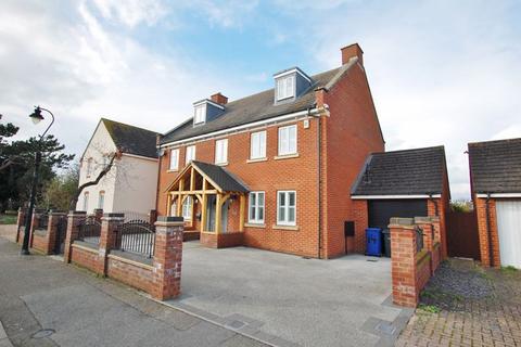 5 bedroom detached house for sale, Orsett Village