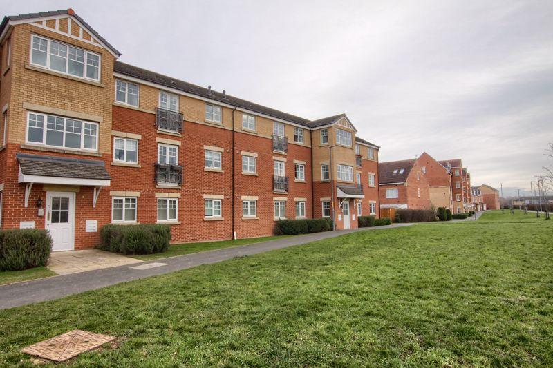 Longleat Walk, Ingleby Barwick 2 bed apartment £625 pcm (£144 pw)