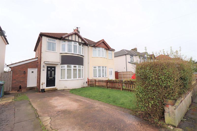 Larch Avenue, Penketh, WA5 2 bed semidetached house for sale £245,000