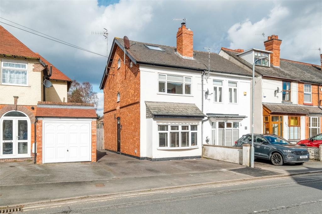 All Saints Road, Bromsgrove, B61 0AQ 3 bed semidetached house for sale