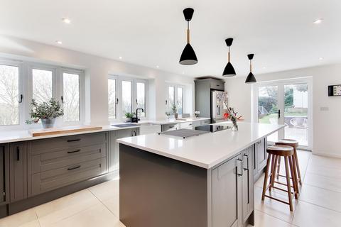 5 bedroom detached house for sale, Coopers Corner, Ide Hill, Sevenoaks, TN14.