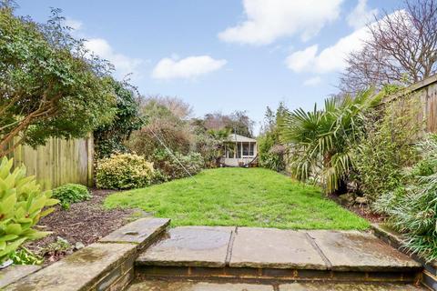 2 bedroom end of terrace house for sale, Dover road, Sandwich, Kent, CT13 0DA