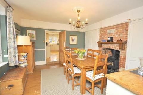 83 Netherstreet, Bromham, Chippenham, SN15 2DW
