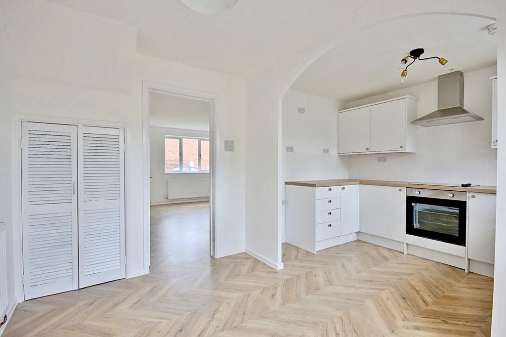 Coltishall Close, Copperfields, St.... 3 bed semidetached house £950