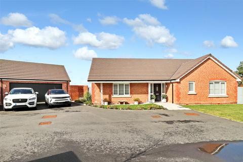 3 bedroom bungalow for sale, Granite Close, South Molton, Devon, EX36