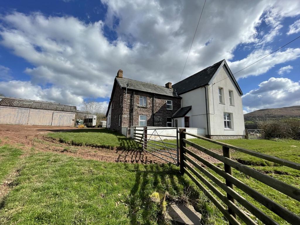 Llangorse, Brecon, LD3 3 bed detached house for sale £450,000