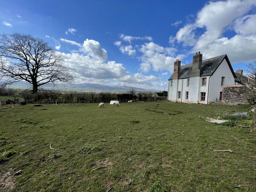 Llangorse Brecon Ld3 3 Bed Detached House For Sale £425 000