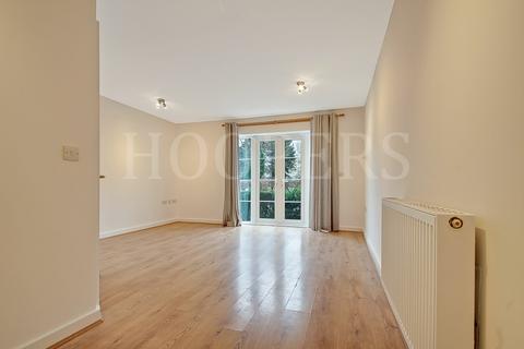 2 bedroom apartment to rent - Great North Way, London, NW4