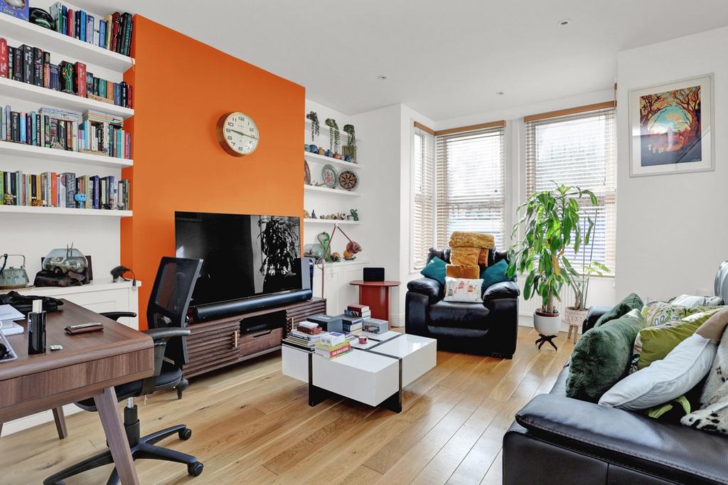 Gordon Road, Ealing, W13 2 bed flat for sale £550,000