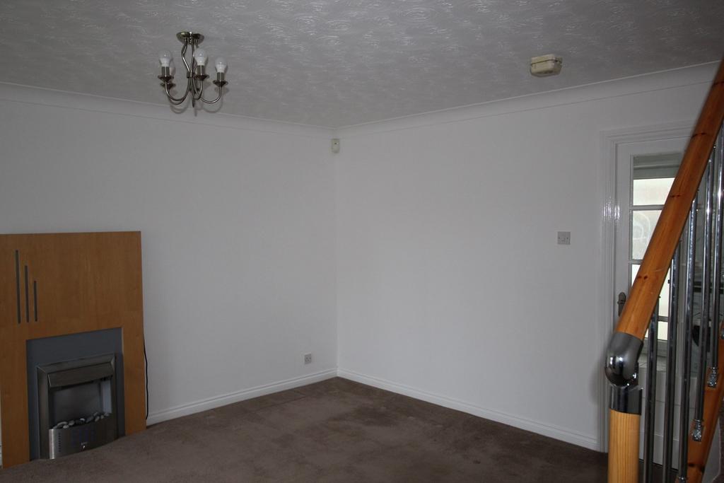 Habgood Drive, Durham, DH1 3 bed semidetached house £1,000 pcm (£231 pw)