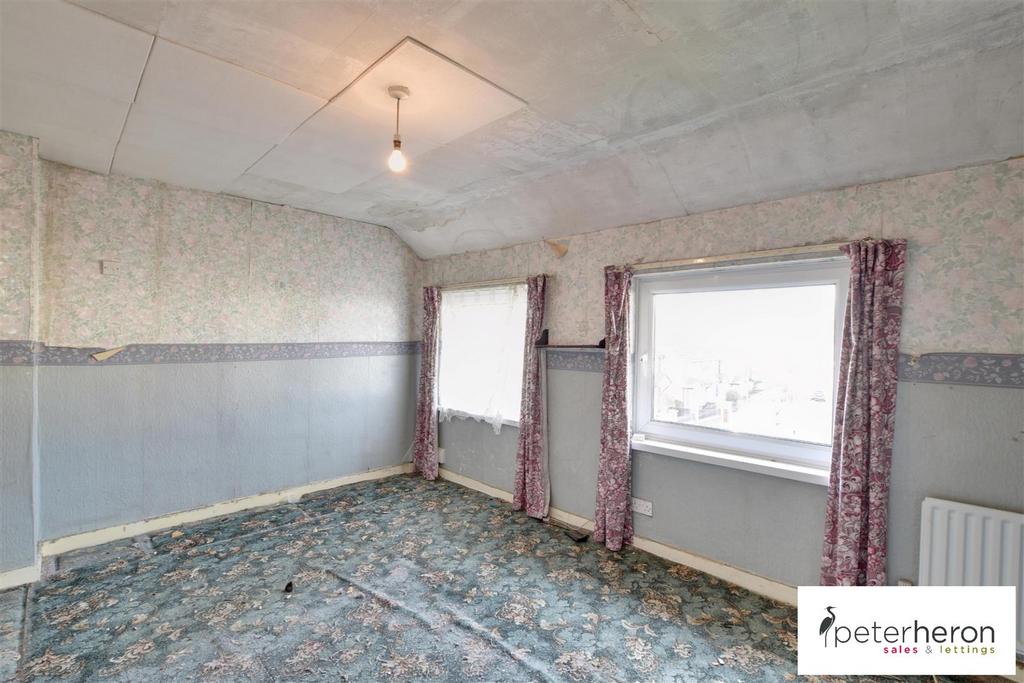 Bedroom 1 (front)
