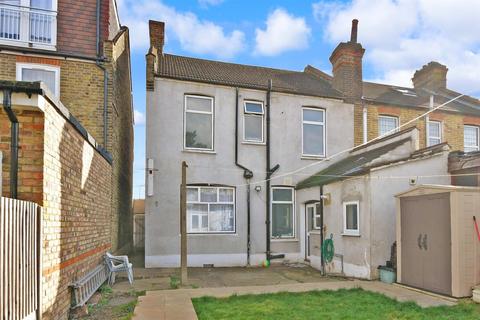4 bedroom end of terrace house for sale - Felbrigge Road, Ilford, Essex