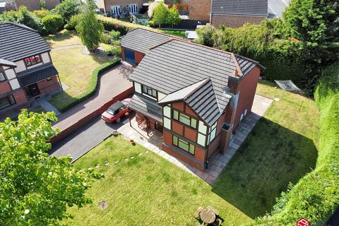 4 bedroom detached house for sale, Heol Tredwr, Waterton, Bridgend, Bridgend County. CF31 3AJ