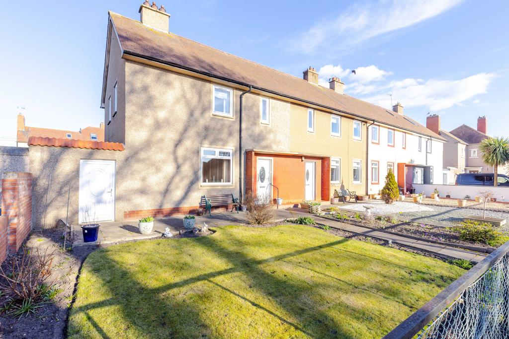 9 Edenhall Road, Musselburgh, EH21 7NR 3 bed end of terrace house for