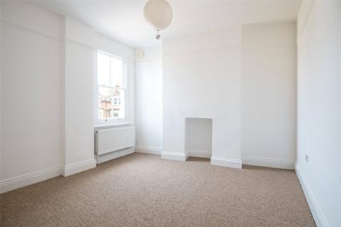 3 bedroom apartment to rent - Half Moon Lane, London, SE24