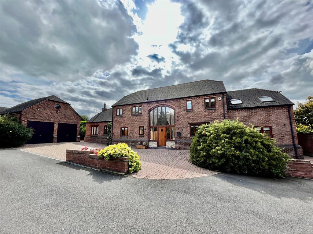 Brook Farm Court, Hoton, Loughborough, Leicestershire, LE12 4 bed