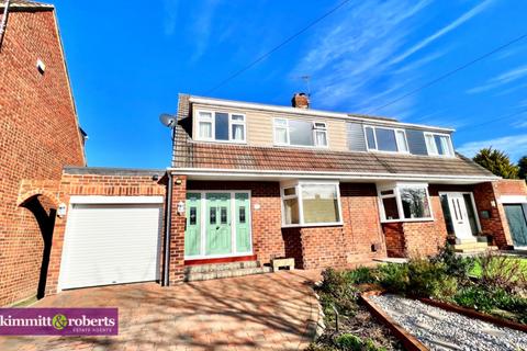 3 bedroom semi-detached house for sale - Fairburn Avenue, Houghton le Spring, Tyne and Wear, DH5