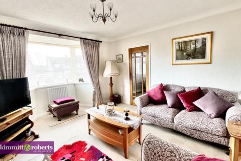 3 bedroom semi-detached house for sale - Fairburn Avenue, Houghton le Spring, Tyne and Wear, DH5