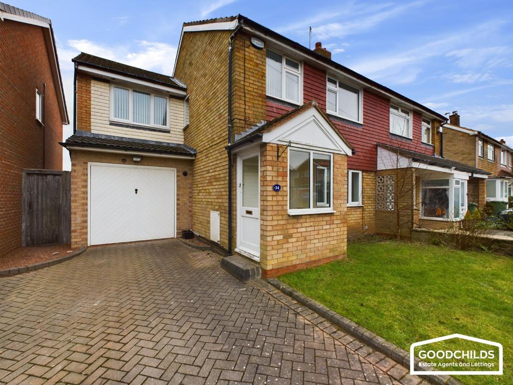 Fishley Close, Bloxwich, WS3 4 bed semidetached house for sale £275,000