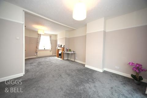 2 bedroom semi-detached house for sale - Hitchin Road, Luton, Bedfordshire, LU2