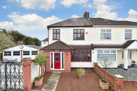 54 Blacksmiths Lane, Rainham, RM13 7AH