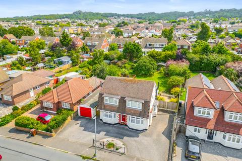 4 bedroom detached house for sale, New Park Road, Benfleet