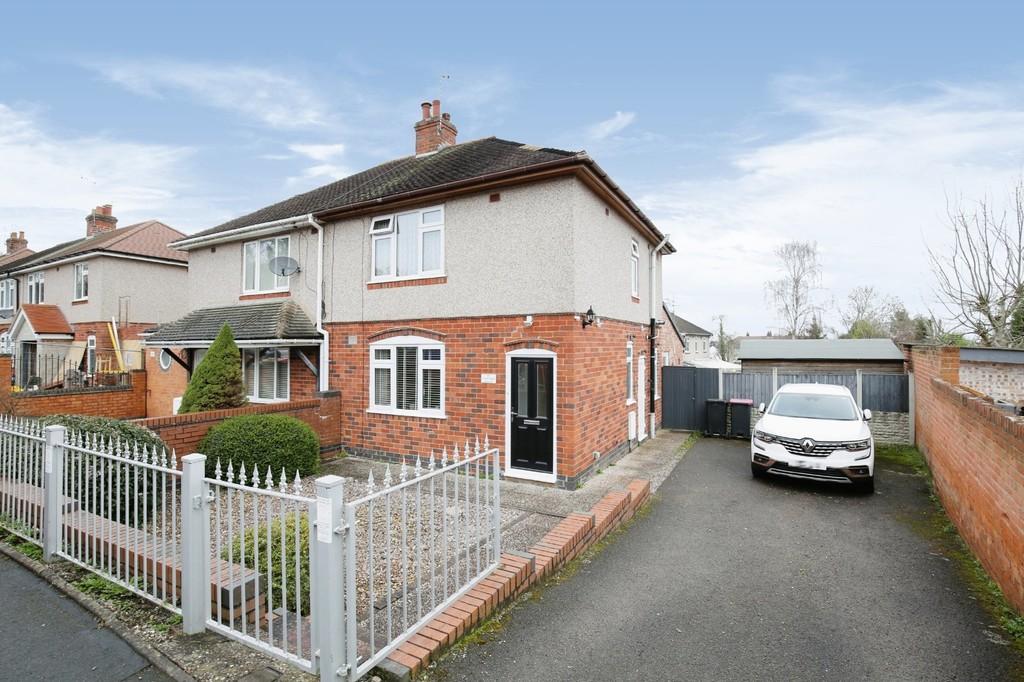 Stratford Avenue, Atherstone 2 bed semidetached house for sale £229,950