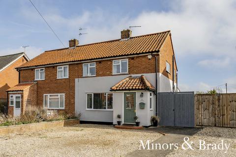 3 bedroom semi-detached house for sale - Parkers Road, Mattishall