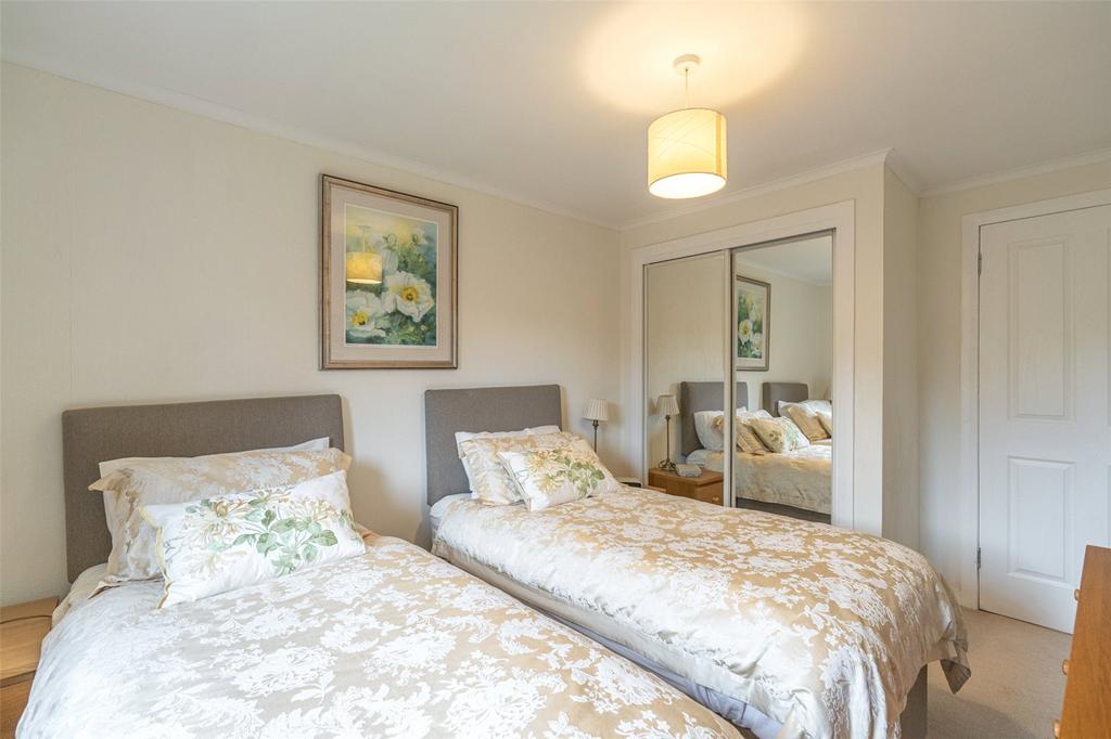 Bedroom 1 Alt