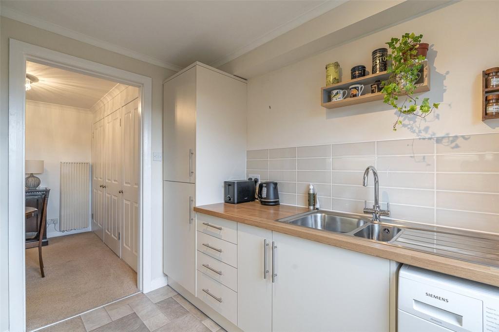 Kitchen Alt