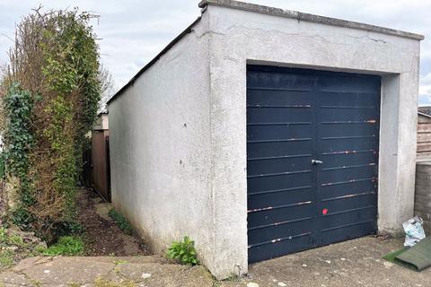 38 New Road, Ilminster, TA19 9AF