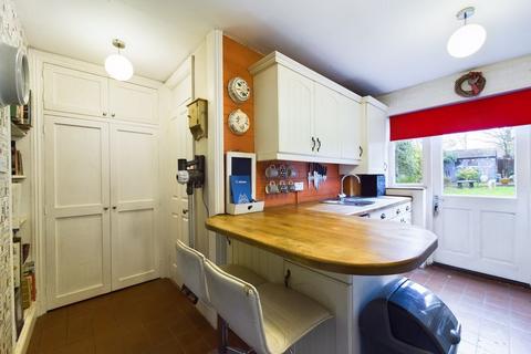 2 Ship Lane, Aveley, South Ockendon, RM15 4HB