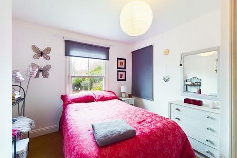 2 Ship Lane, Aveley, South Ockendon, RM15 4HB